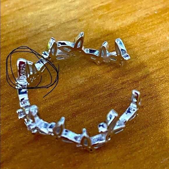 Sterling Silver Butterfly Crystal Wings Toe Ring Minimalist Open Band Ring - Picture 3 of 4